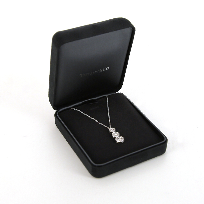 Collier Tiffany & Co Circlet en platine et diamants - Detail D2