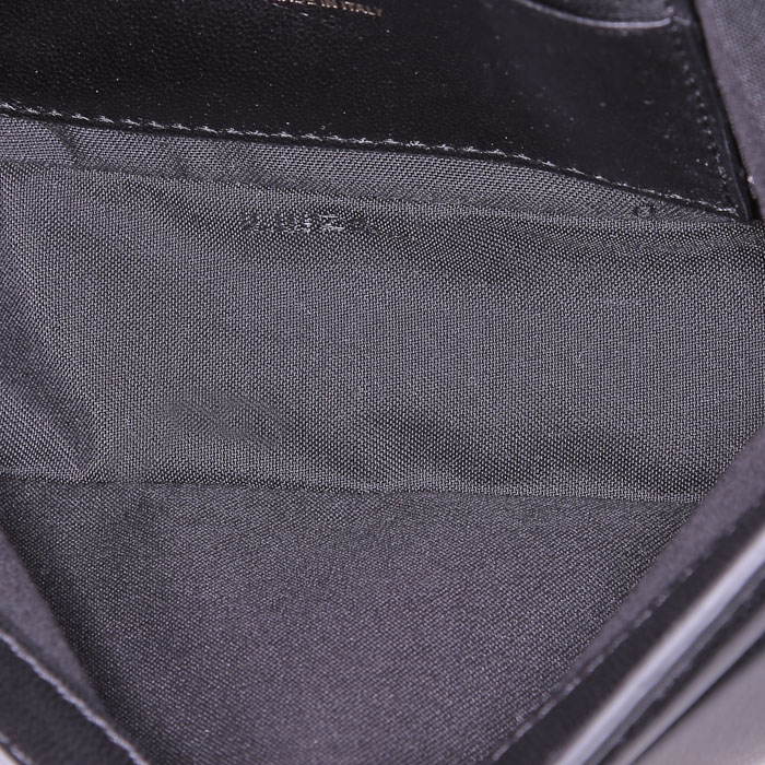 Bolso bandolera Fendi Mini Baguette mini en cuero negro - Detail D3