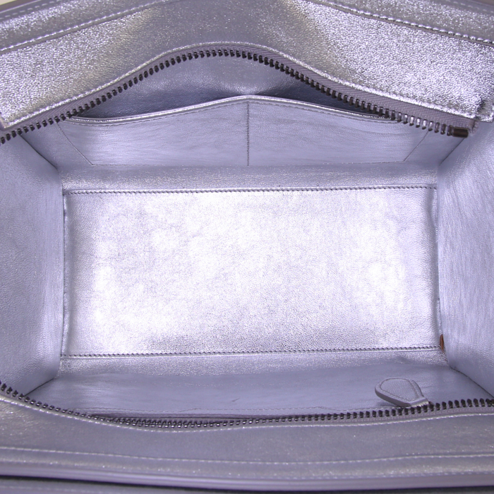 Celine Luggage Micro handbag in silver leather - Detail D2