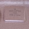 Borsa a tracolla Louis Vuitton Geant Messager in tela grigia e pelle naturale - Detail D3 thumbnail