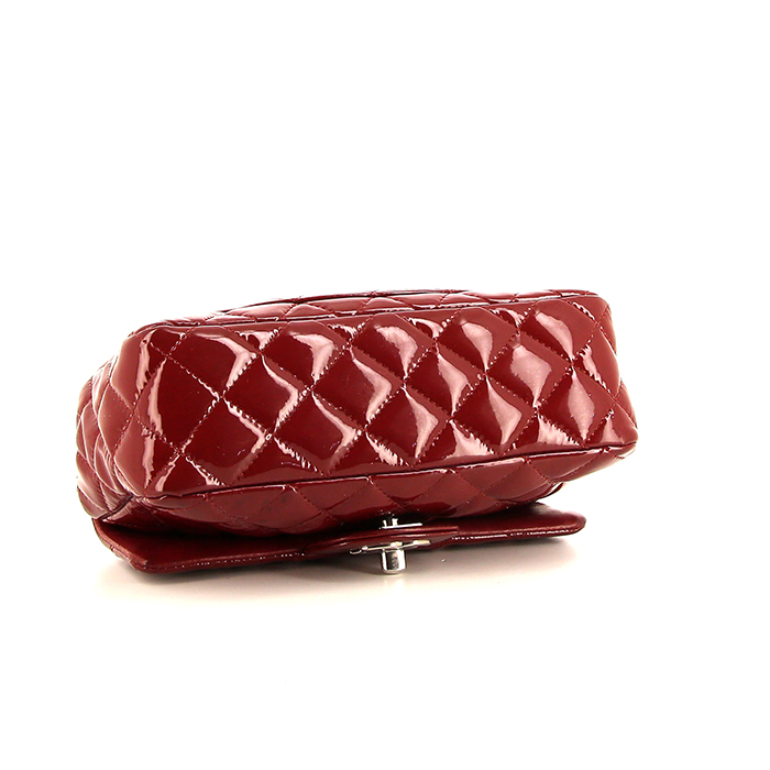 Chanel Mini Timeless handbag in burgundy patent quilted leather - Detail D5