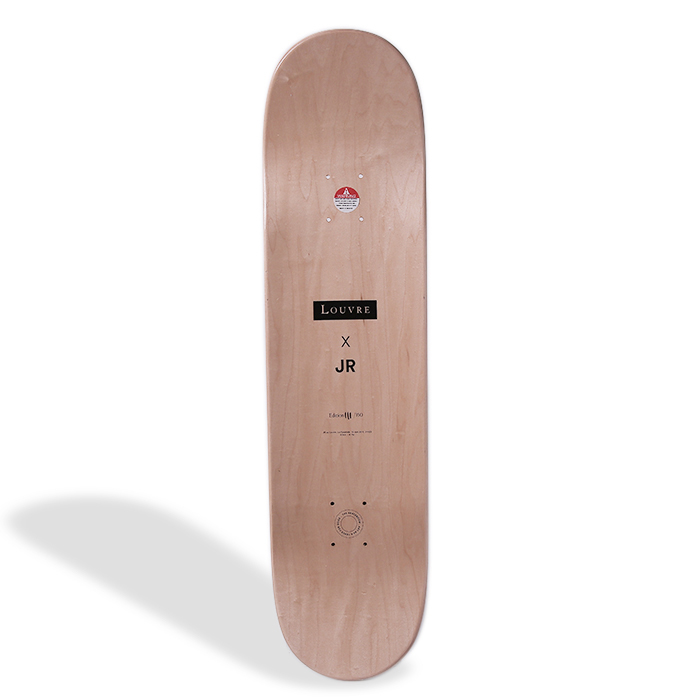 JR x The Skateroom, "La pyramide, 19 juin 2016", triptyque de skateboards sérigraphiés, numérotés et estampillés, certificat d'authenticité, de  2019 - Detail D1