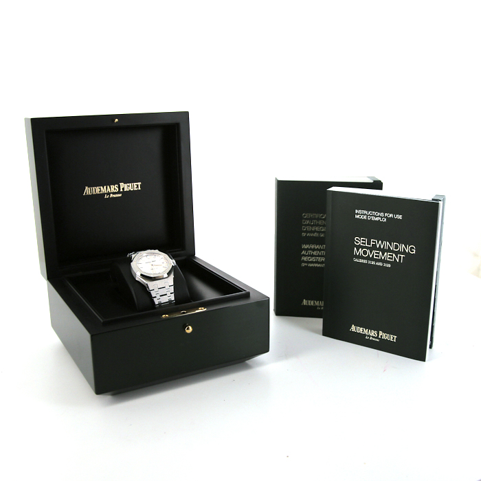 Montre Audemars Piguet Royal Oak en acier Ref :  15450ST Vers  2015 - Detail D3