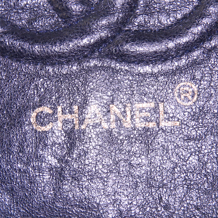 Borsa Chanel Timeless piccola in pelle trapuntata blu scuro - Detail D4