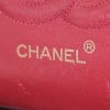 Sac à main Chanel Timeless en cuir matelassé rouge - Detail D4 thumbnail