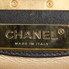 Bolso de mano Chanel Editions Limitées en cuero dorado y cuero acolchado negro - Detail D4 thumbnail