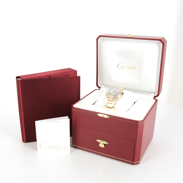 Cartier Ballon Bleu De Cartier watch in yellow gold Ref: 3002 Circa 2008 - Detail D2