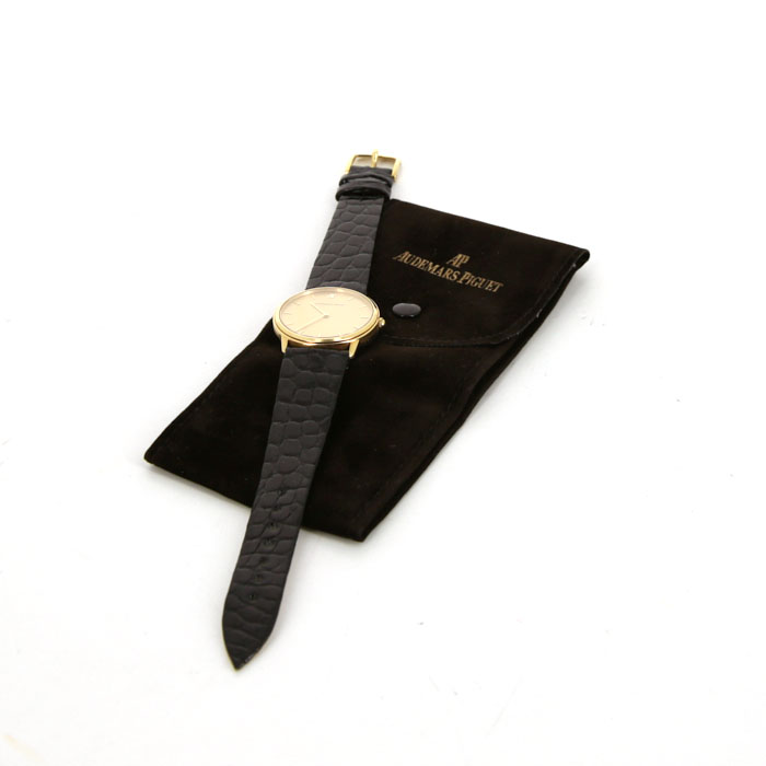 Montre Audemars Piguet Classic en or jaune Ref :  2612 Vers  1980