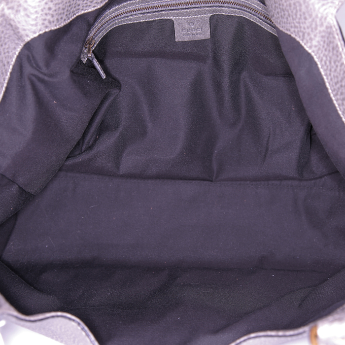 Bolso de mano Gucci Mors en cuero granulado gris - Detail D2