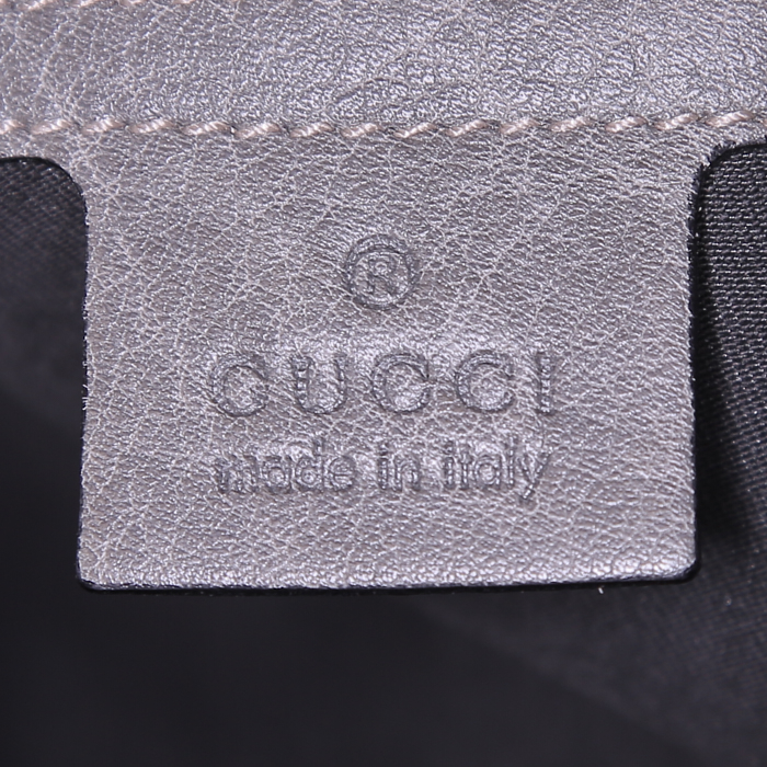 Sac à main Gucci Mors en cuir grainé gris - Detail D3