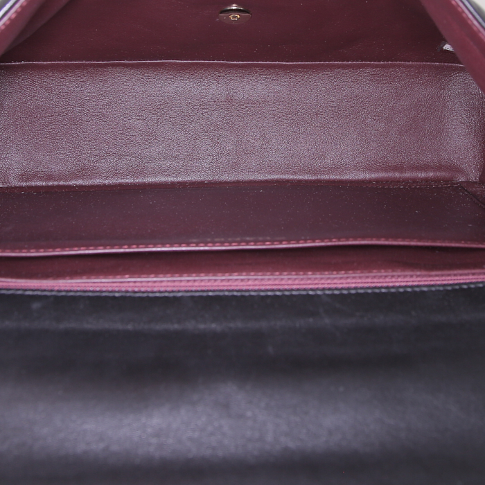 Chanel Timeless Maxi Jumbo handbag in black quilted leather - Detail D3