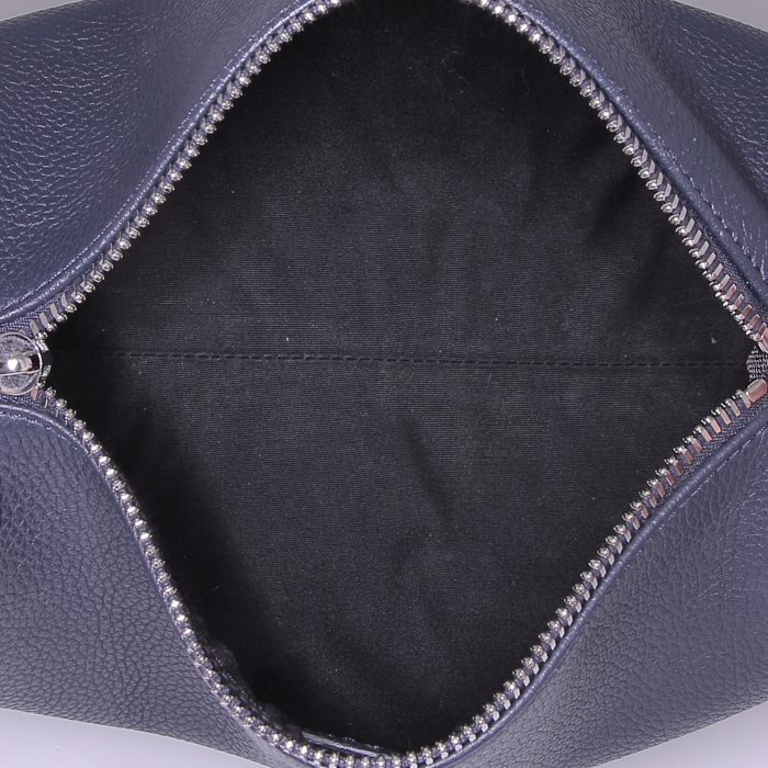 Borsa a tracolla Dior Roller in pelle martellata blu - Detail D2