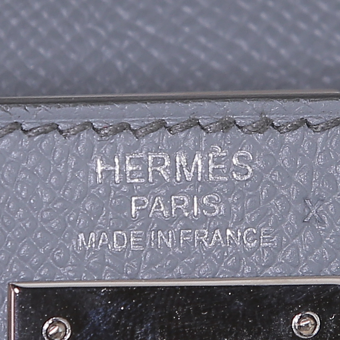 Hermes Kelly 28 cm handbag in grey epsom leather - Detail D4