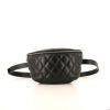 Pochette-ceinture Chanel en cuir matelassé noir - 360 thumbnail