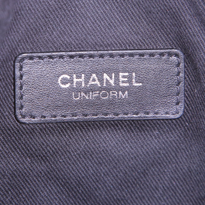 Bolsito-cinturón Chanel en cuero acolchado negro - Detail D3