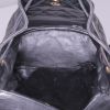 Mochila Chanel Sac à dos en cuero acolchado negro - Detail D2 thumbnail