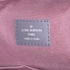 Porte-documents Louis Vuitton Voyage petit modèle en toile monogram marron et cuir noir - Detail D3 thumbnail