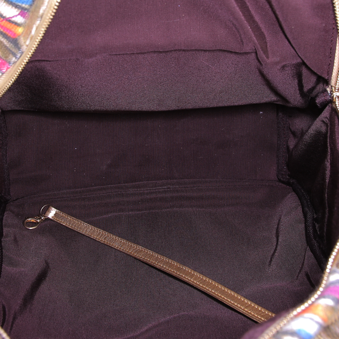 Trousse Chanel Editions Limitées en toile denim dorée - Detail D2