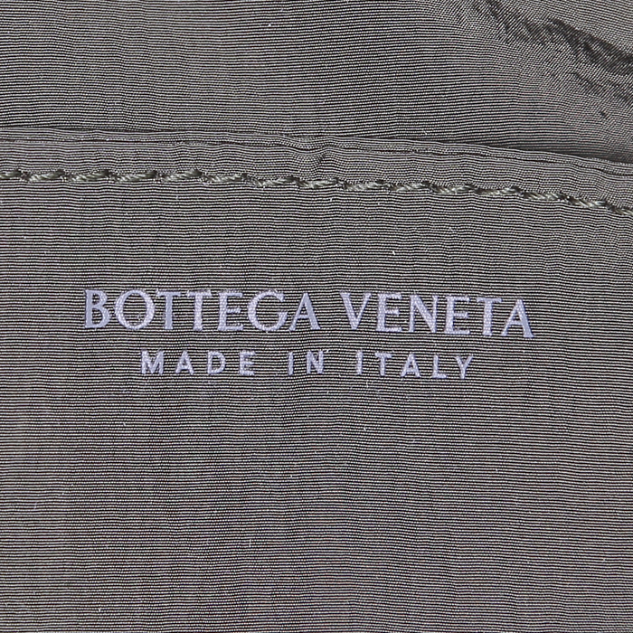 Pochette-ceinture Bottega Veneta Casette en cuir intrecciato vert-kaki - Detail D3