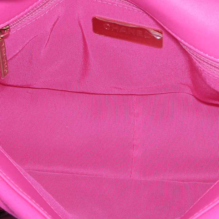 Borsa a tracolla Chanel 19 in tela trapuntata rosa - Detail D3