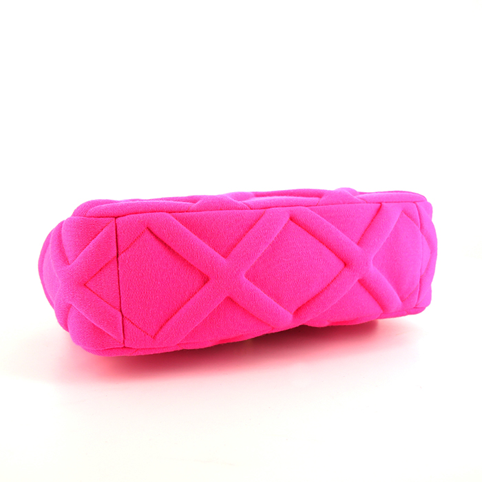 Chanel 19 shoulder bag in pink quilted canvas - Detail D5