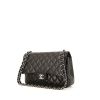Chanel  Timeless Jumbo handbag  in black quilted grained leather - 00pp thumbnail