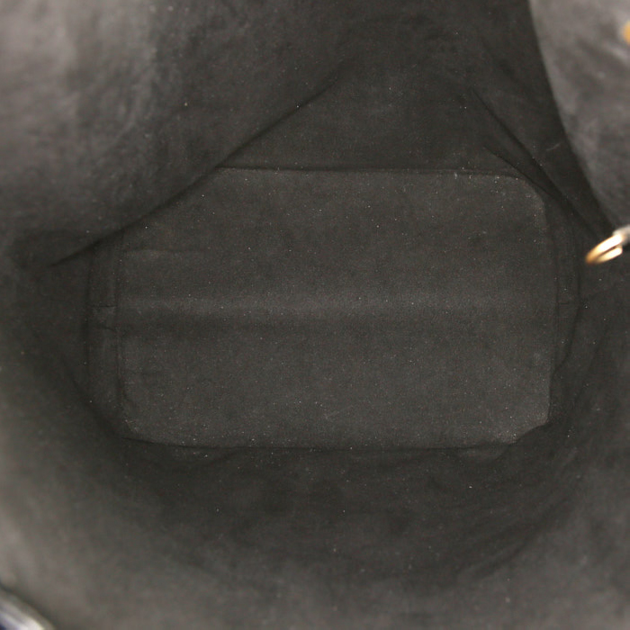 Sac cabas Louis Vuitton grand Noé grand modèle en cuir épi noir - Detail D2