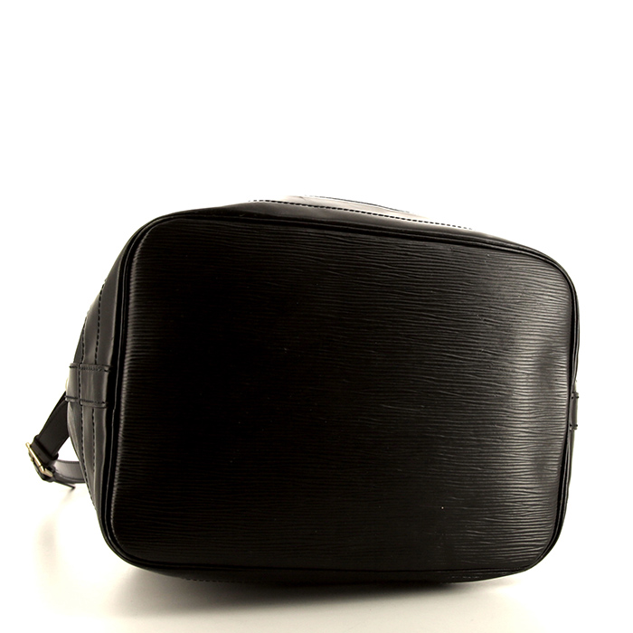 Louis Vuitton grand Noé large model shopping bag in black epi leather - Detail D4