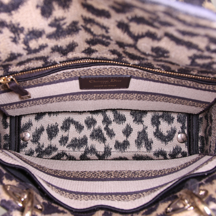 Borsa Dior Lady Dior modello medio in tela marrone e beige con stampa leopardata - Detail D3