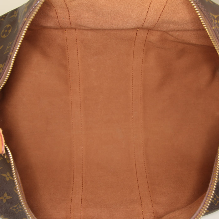 Sac de voyage Louis Vuitton Keepall 45 en toile monogram marron et cuir naturel - Detail D2