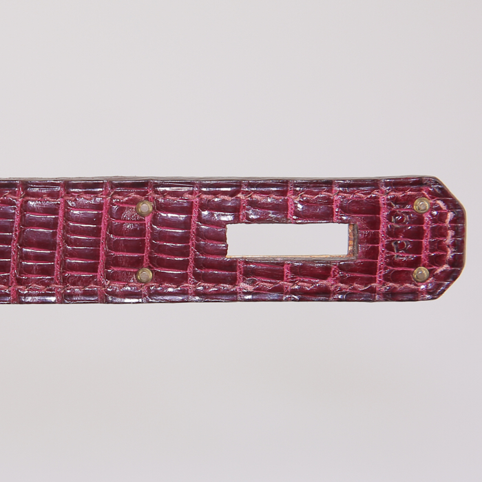 Hermès  Kelly 32 cm handbag  in red H lizzard - Detail D5