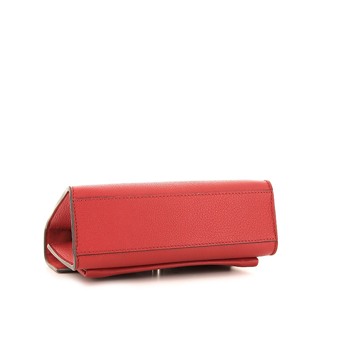 Louis Vuitton Lockme small model shoulder bag in red grained leather - Detail D5