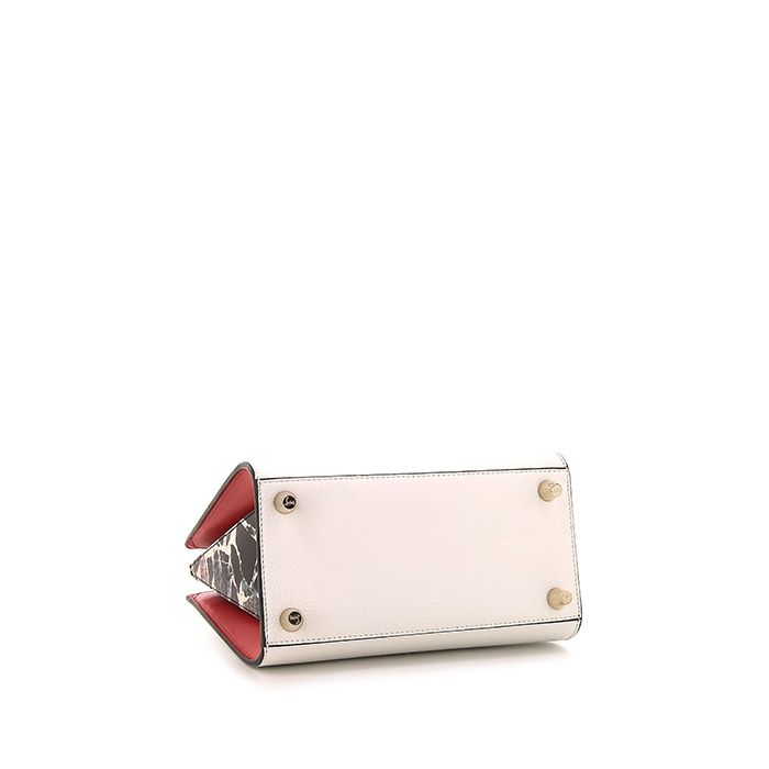 Christian Louboutin Paloma handbag in white grained leather and patent leather - Detail D5