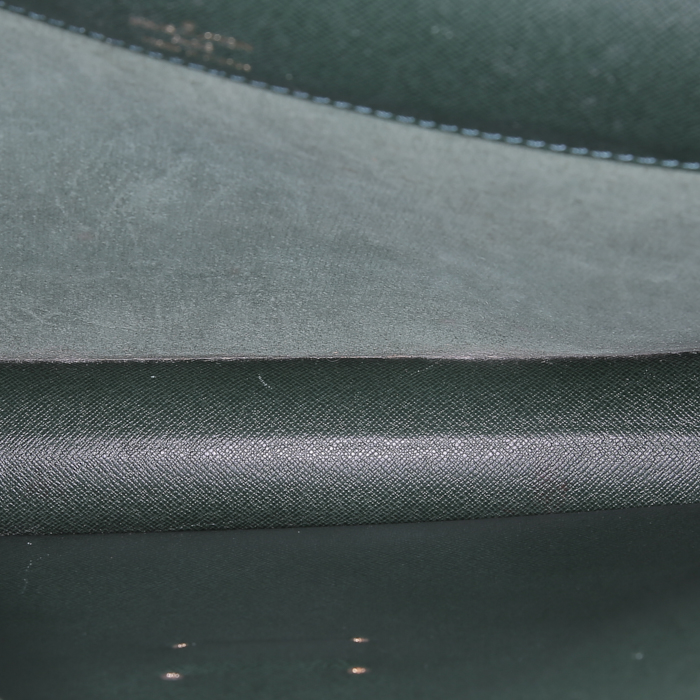 Porte-documents Louis Vuitton Ambassadeur en cuir taiga vert - Detail D2