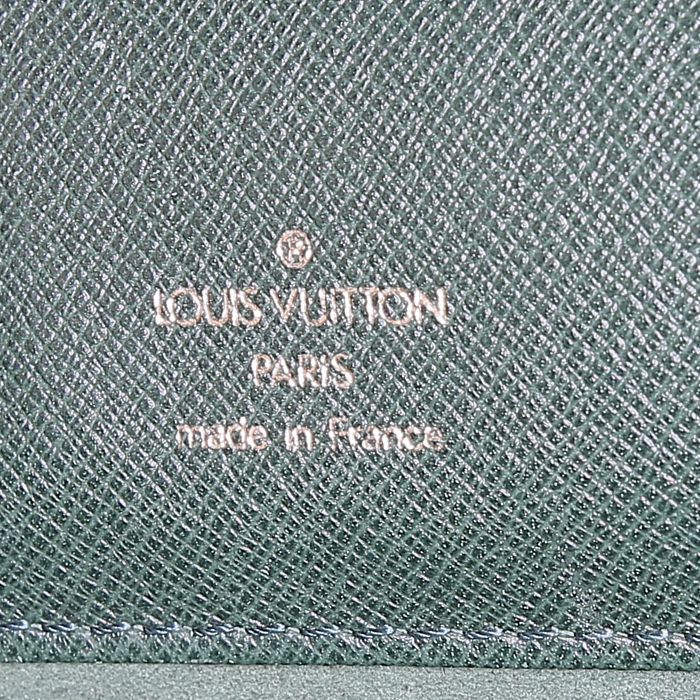Porte-documents Louis Vuitton Ambassadeur en cuir taiga vert - Detail D3