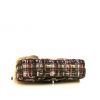 Bolso de mano Chanel Baguette en tweed marrón y piel - Detail D5 thumbnail