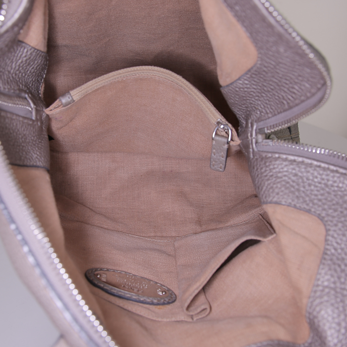 Fendi Selleria handbag in grey grained leather - Detail D2