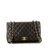 Chanel Timeless Jumbo shoulder bag in black quilted grained leather - 360 thumbnail