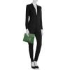 Pochette Hermès  Jige modello grande  in pelle Courchevel verde - Detail D1 thumbnail