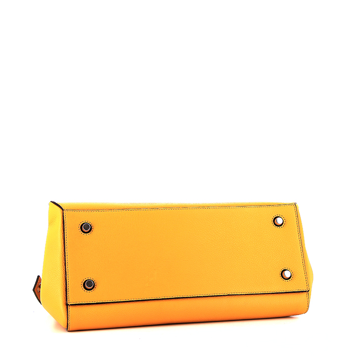Celine Edge handbag in saffron yellow grained leather - Detail D5