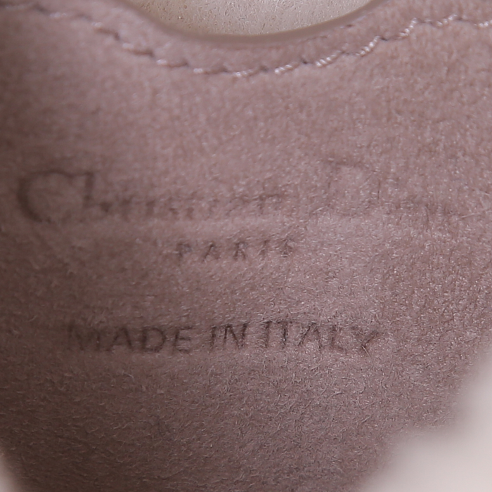 Bolso bandolera Dior Bobby modelo pequeño en cuero de obeja volteado beige - Detail D3