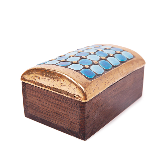 Mithé Espelt, rare small "Trésors" chest, in embossed and glazed earthenware, crackled gold, oak base, around 1953 - Detail D2
