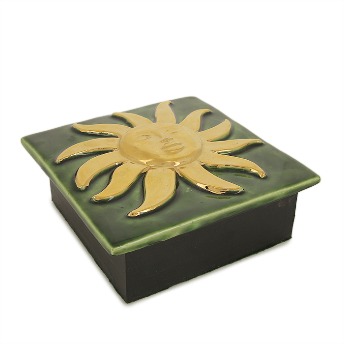 Mithé Espelt, "Sun" chest, in embossed and glazed earthenware, crackled gold, oak base, around 1955 - Detail D1