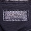 Sac bandoulière Saint Laurent Niki moyen modèle en cuir noir - Detail D4 thumbnail