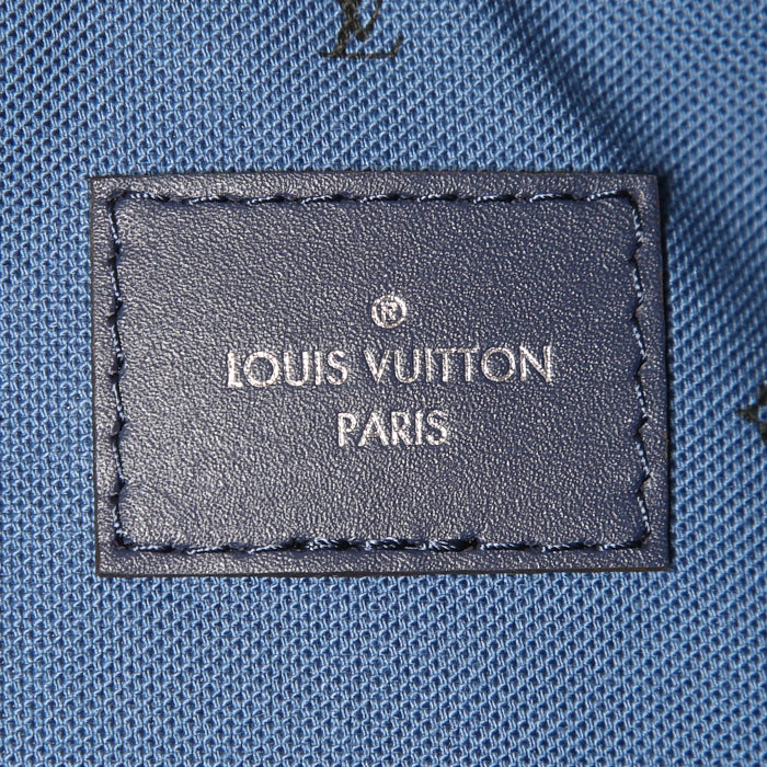 Louis Vuitton Speedy Editions Limitées handbag in blue and white shading monogram canvas and blue leather - Detail D4