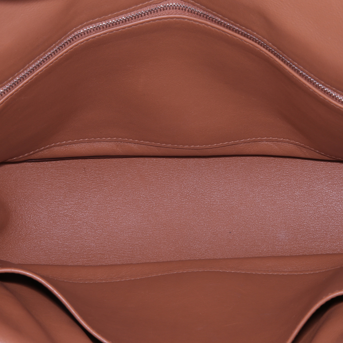 Bolso bandolera Hermès Berline en cuero swift color oro - Detail D2
