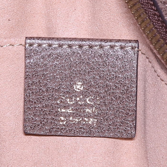 Sac bandoulière Gucci en toile monogram grise et cuir marron - Detail D3
