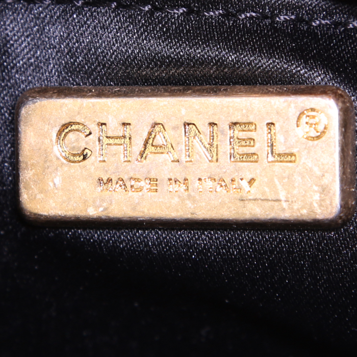 Chanel Limited Editions clutch in black and gold paillette - Detail D3