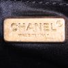 Chanel Limited Editions clutch in black and gold paillette - Detail D3 thumbnail