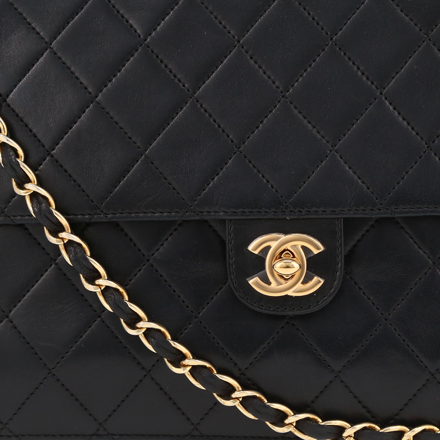 Bolso de mano Chanel  Vintage en cuero acolchado negro - Detail D1